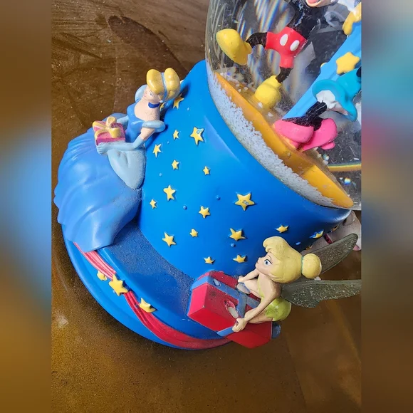 Disney Magical Snow Globe with TINKERBELL Is Broken Off The Globe - Picture 6 of 7